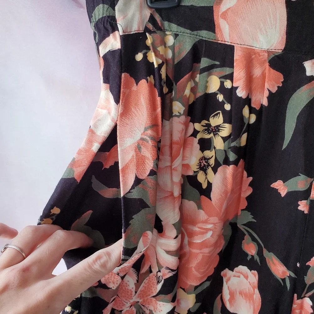 Exposé Floral High Waisted‎ Vintage Shorts